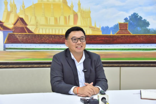 Laos-China Railway Company to Halve Vehicle Service Fees at Stations